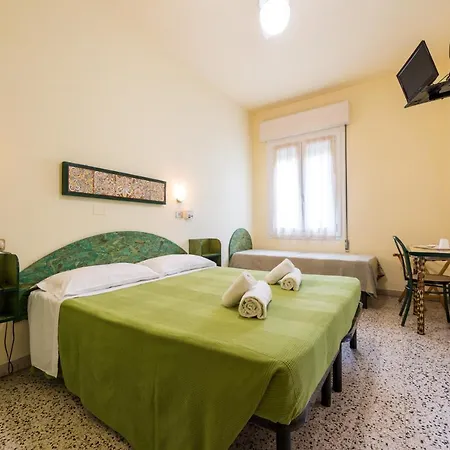 Rosa Otel